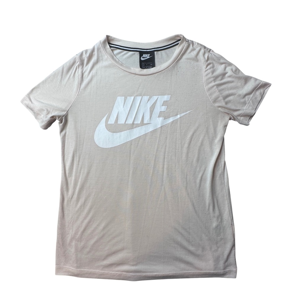 Nike T-Shirt Womens Small Peach Sportswear Essential Futura Logo 829747-838